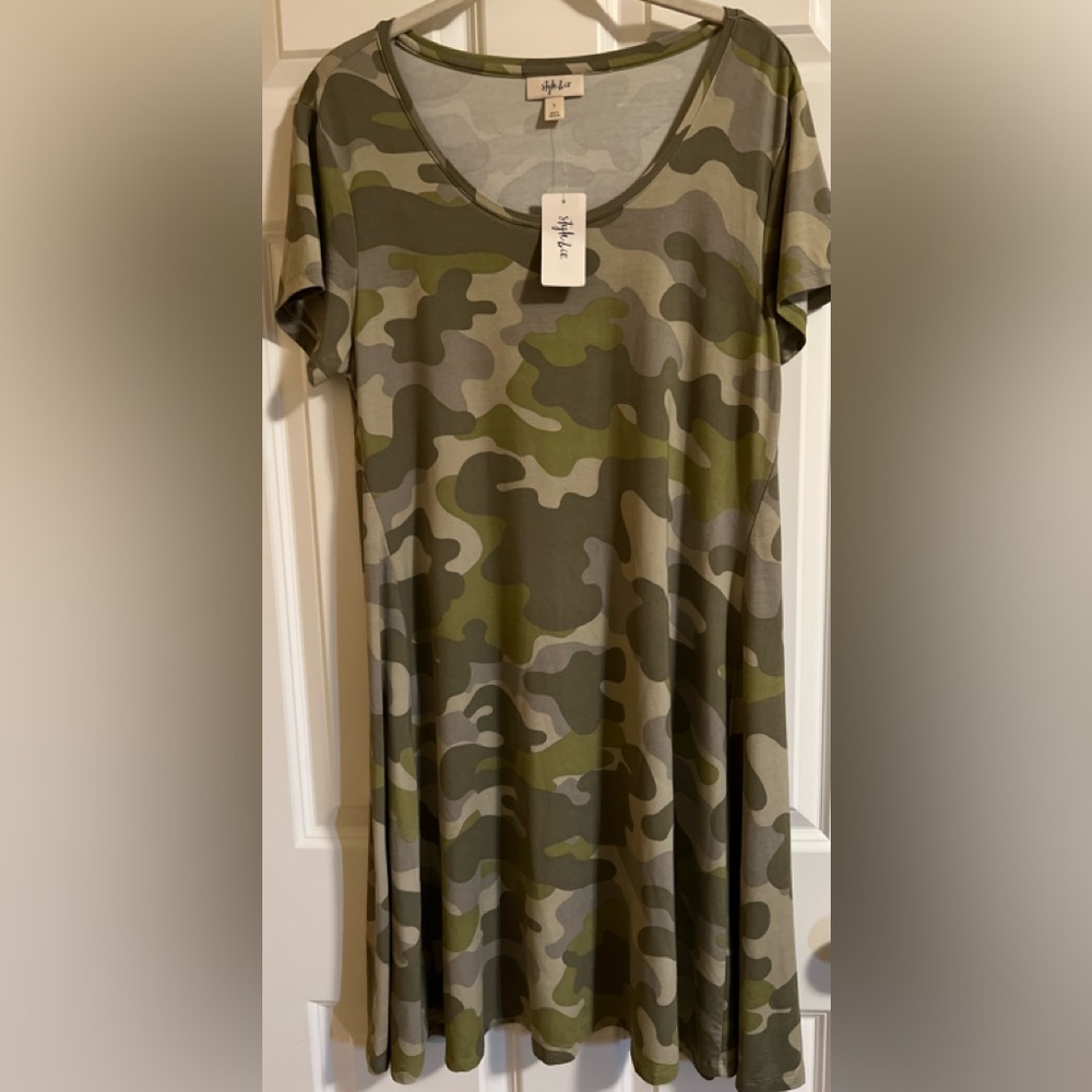 NWT Style & Co green and gray camo flip flop dress